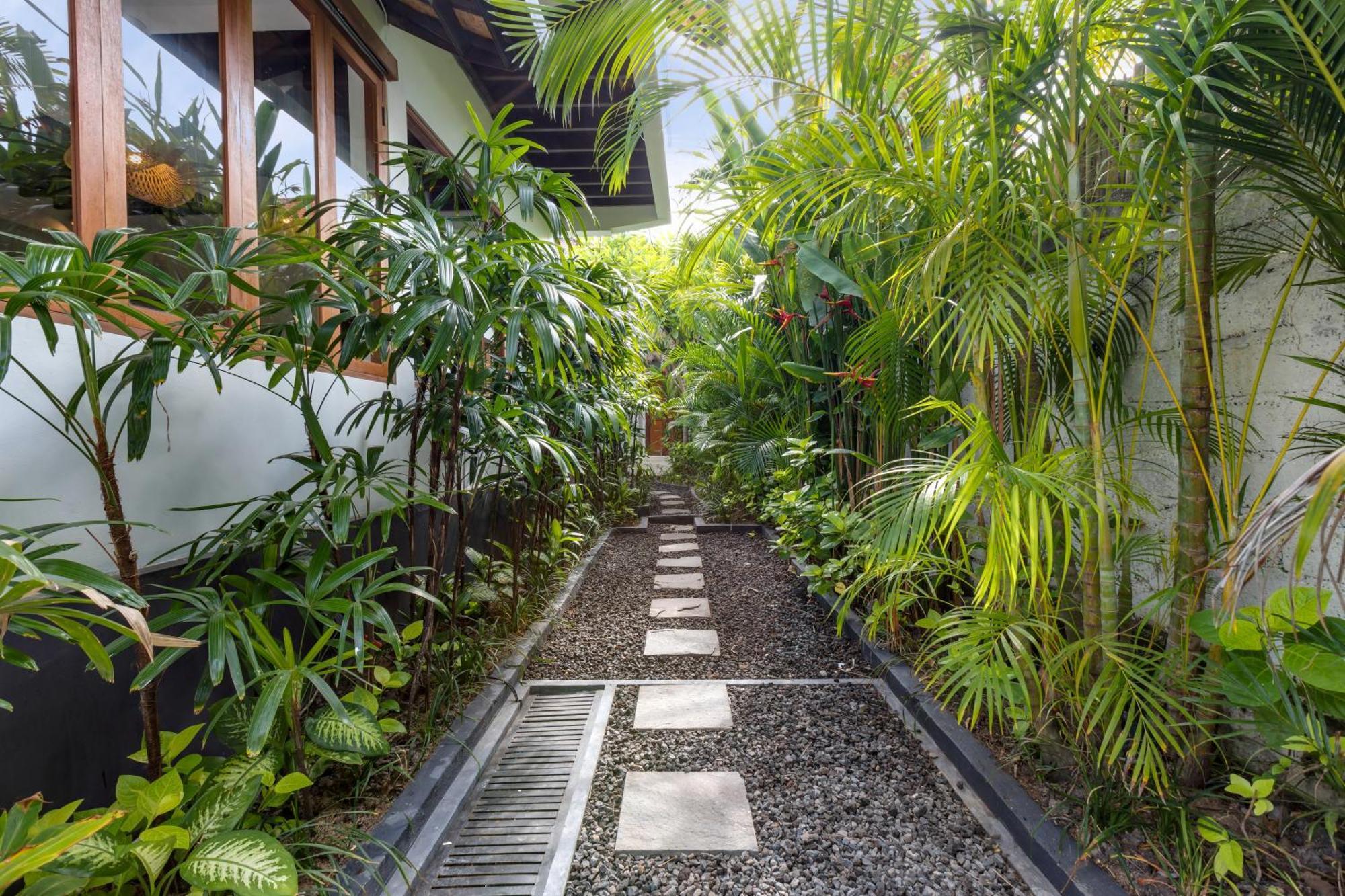 Unicorn Shelter Villa Seminyak Eksteriør bilde